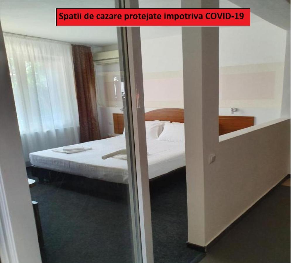 Tranzitrooms Bukarest Exterior foto